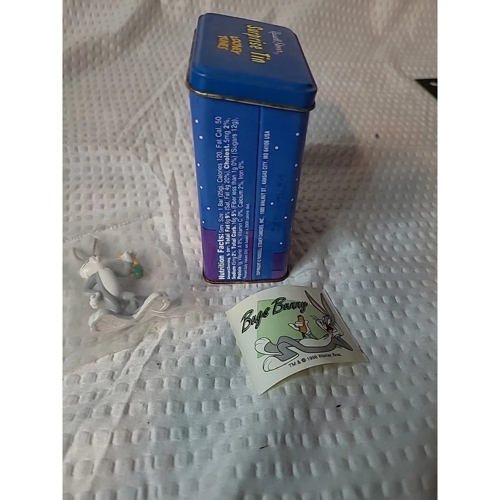 Vintage 1997 Russell Stover Candies Looney Tunes Surprise Tin With Bugs Bunny